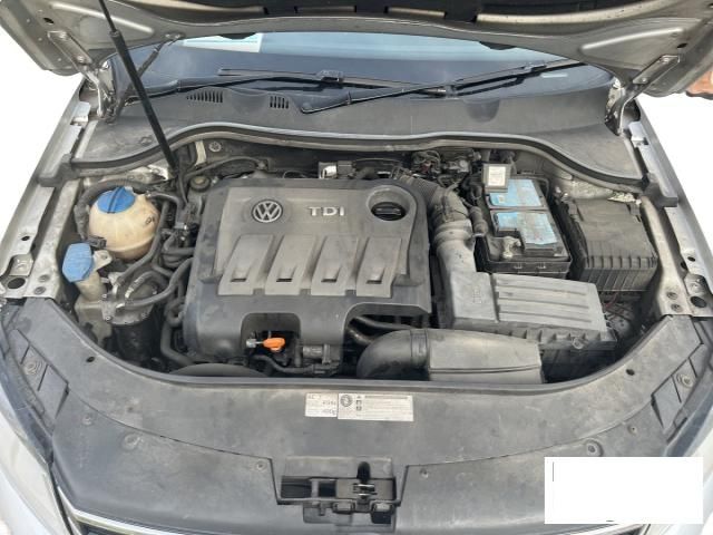 bontott VW PASSAT B7 Bal első Kilincs Bowden