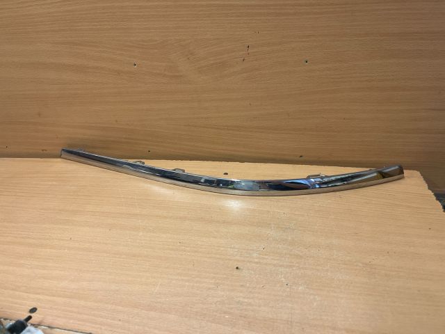 bontott VW PASSAT B7 Bal első Lökhárító Díszléc