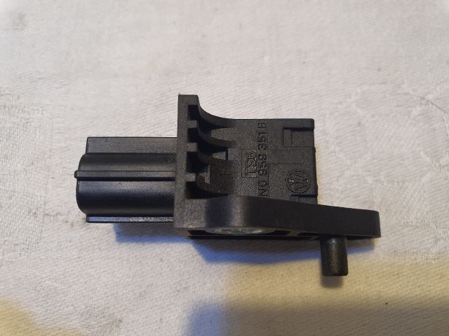 bontott VW PASSAT B7 Bal első Oldal Ütközés Érzékelő