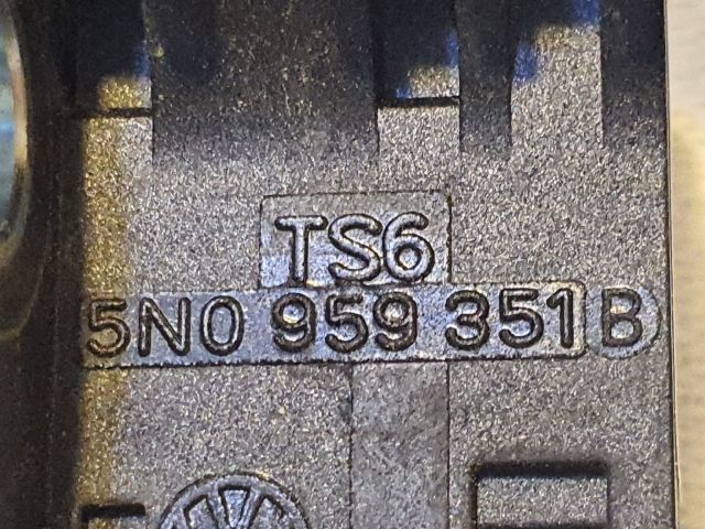 bontott VW PASSAT B7 Bal első Oldal Ütközés Érzékelő