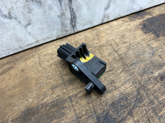 bontott VW PASSAT B7 Bal első Oldal Ütközés Érzékelő