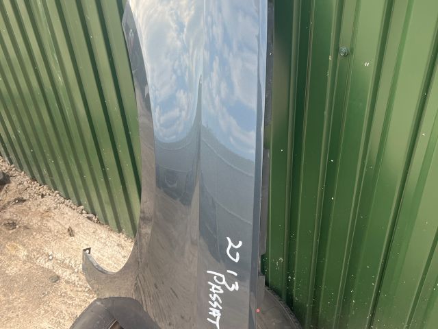 bontott VW PASSAT B7 Bal első Sárvédő