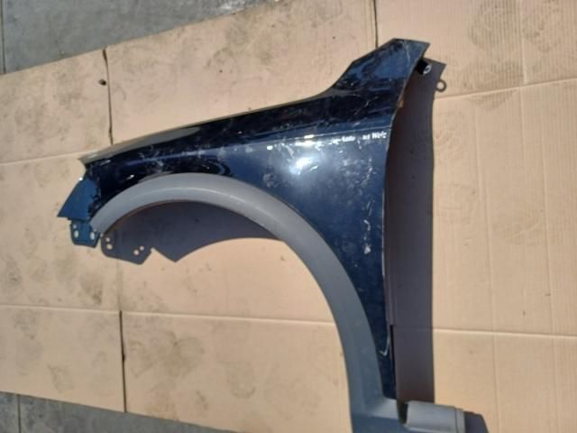 bontott VW PASSAT B7 Bal első Sárvédő