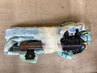 bontott VW PASSAT B7 Bal Függönylégzsák és Oldallégzsák