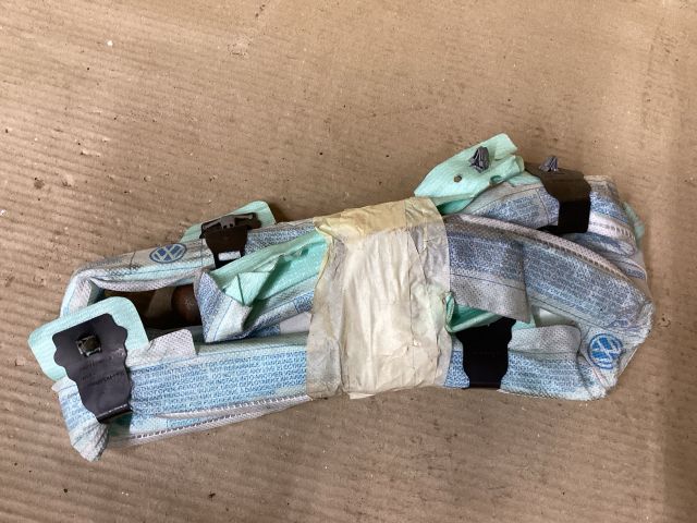 bontott VW PASSAT B7 Bal Függönylégzsák és Oldallégzsák