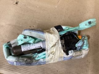 bontott VW PASSAT B7 Bal Függönylégzsák és Oldallégzsák