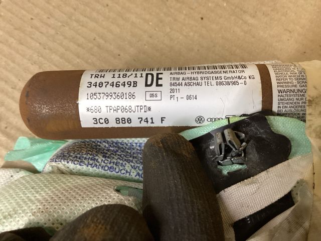 bontott VW PASSAT B7 Bal Függönylégzsák és Oldallégzsák