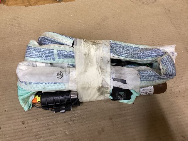 bontott VW PASSAT B7 Bal Függönylégzsák és Oldallégzsák