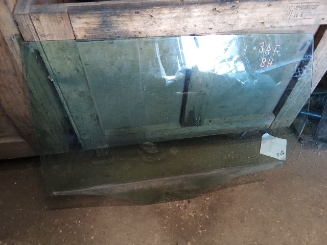 bontott VW PASSAT B7 Bal hátsó Ablak