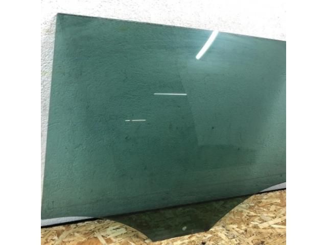 bontott VW PASSAT B7 Bal hátsó Ablak