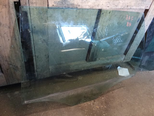 bontott VW PASSAT B7 Bal hátsó Ablak