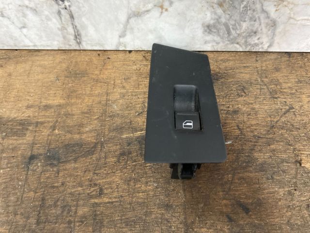 bontott VW PASSAT B7 Bal hátsó Ablakemelő Kapcsoló