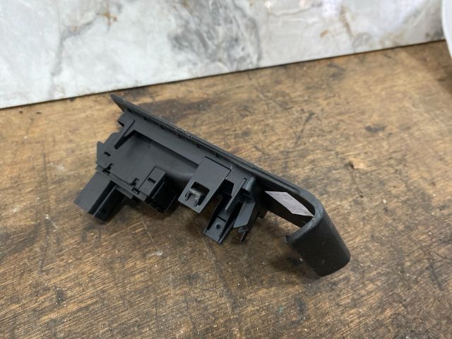 bontott VW PASSAT B7 Bal hátsó Ablakemelő Kapcsoló