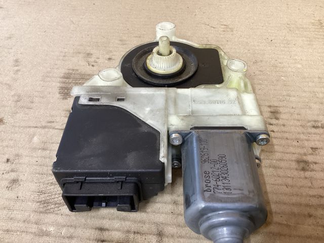 bontott VW PASSAT B7 Bal hátsó Ablakemelő Motor