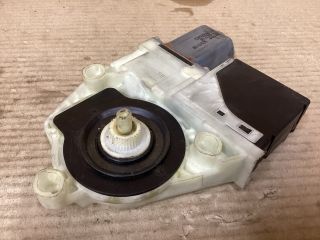 bontott VW PASSAT B7 Bal hátsó Ablakemelő Motor