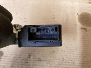 bontott VW PASSAT B7 Bal hátsó Ablakemelő Motor