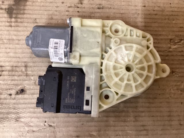 bontott VW PASSAT B7 Bal hátsó Ablakemelő Motor