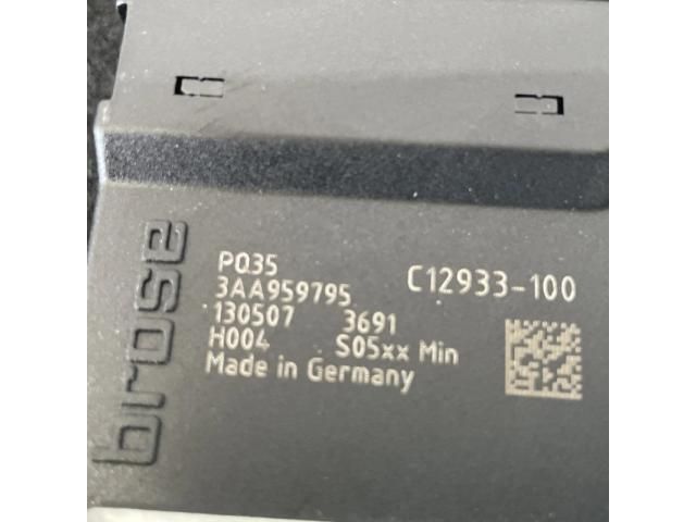 bontott VW PASSAT B7 Bal hátsó Ablakemelő Motor