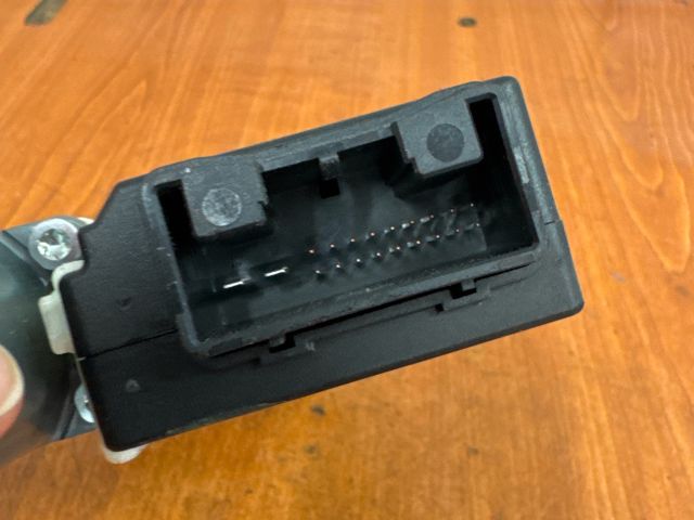 bontott VW PASSAT B7 Bal hátsó Ablakemelő Motor