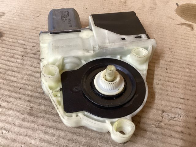 bontott VW PASSAT B7 Bal hátsó Ablakemelő Motor