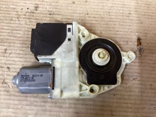 bontott VW PASSAT B7 Bal hátsó Ablakemelő Motor