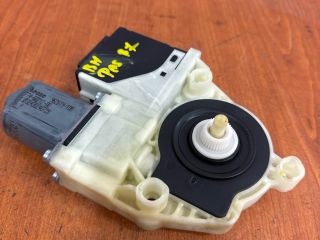 bontott VW PASSAT B7 Bal hátsó Ablakemelő Motor
