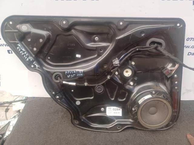 bontott VW PASSAT B7 Bal hátsó Ablakemelő Szerkezet (Elektromos)