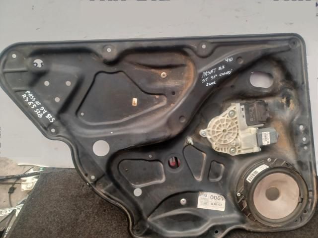 bontott VW PASSAT B7 Bal hátsó Ablakemelő Szerkezet (Elektromos)