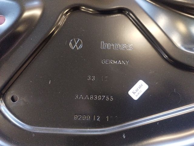 bontott VW PASSAT B7 Bal hátsó Ablakemelő Szerkezet (Elektromos)