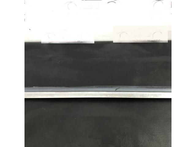 bontott VW PASSAT B7 Bal hátsó Ajtó Díszléc