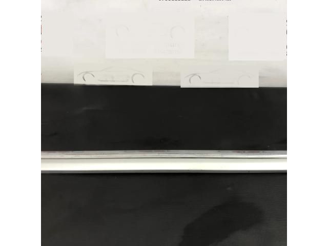 bontott VW PASSAT B7 Bal hátsó Ajtó Díszléc