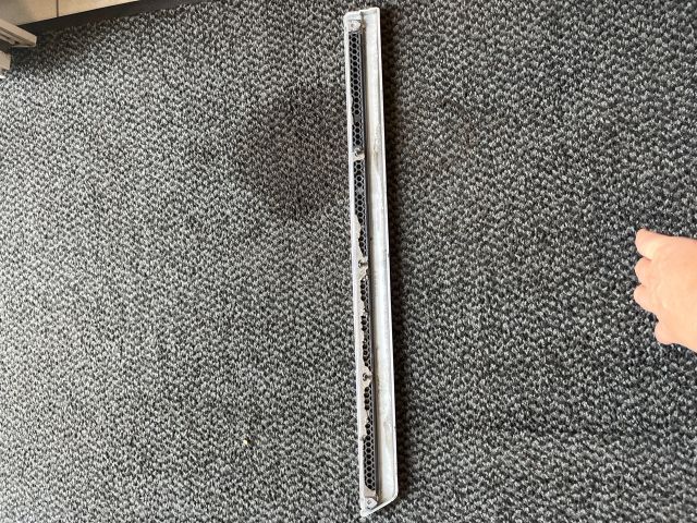 bontott VW PASSAT B7 Bal hátsó Ajtó Díszléc