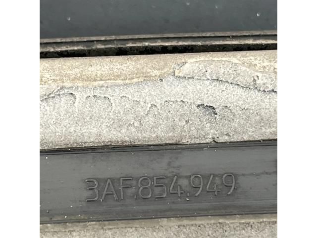 bontott VW PASSAT B7 Bal hátsó Ajtó Díszléc