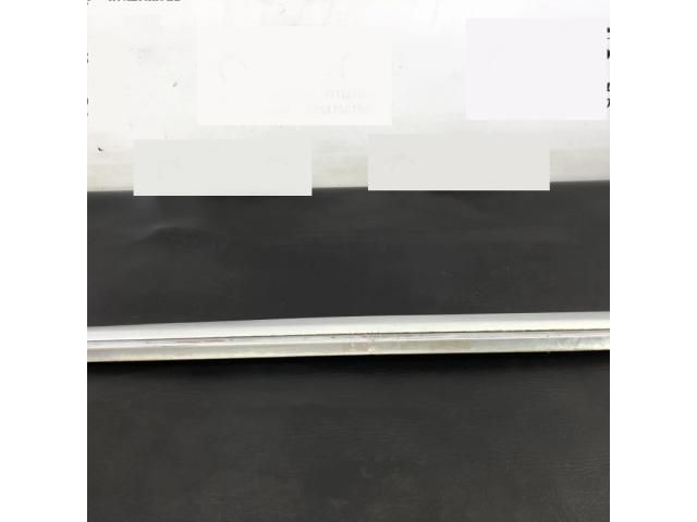 bontott VW PASSAT B7 Bal hátsó Ajtó Díszléc