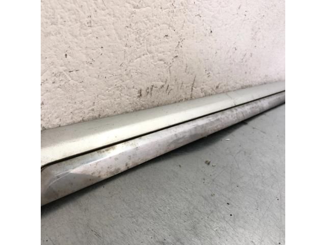 bontott VW PASSAT B7 Bal hátsó Ajtó Díszléc