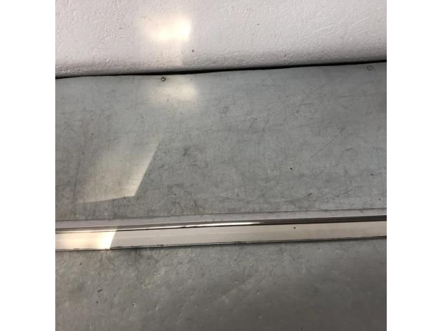 bontott VW PASSAT B7 Bal hátsó Ajtó Díszléc