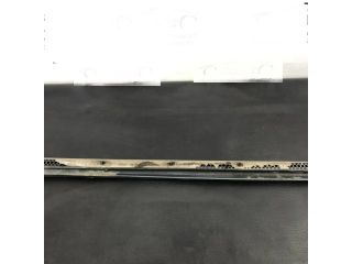 bontott VW PASSAT B7 Bal hátsó Ajtó Díszléc