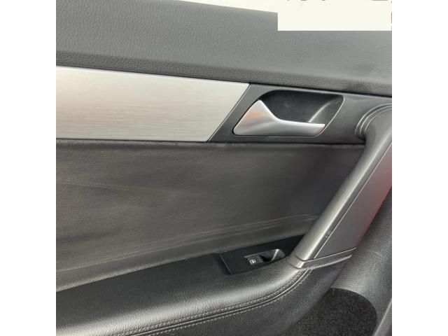 bontott VW PASSAT B7 Bal hátsó Ajtó Kárpit