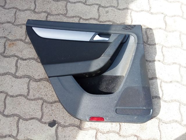 bontott VW PASSAT B7 Bal hátsó Ajtó Kárpit