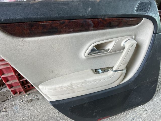 bontott VW PASSAT B7 Bal hátsó Ajtó Kárpit