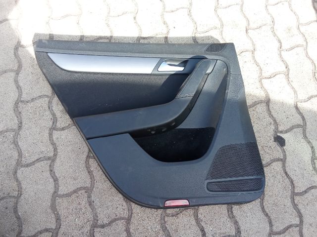 bontott VW PASSAT B7 Bal hátsó Ajtó Kárpit