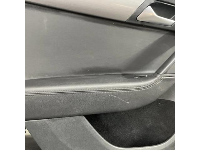 bontott VW PASSAT B7 Bal hátsó Ajtó Kárpit