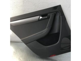 bontott VW PASSAT B7 Bal hátsó Ajtó Kárpit