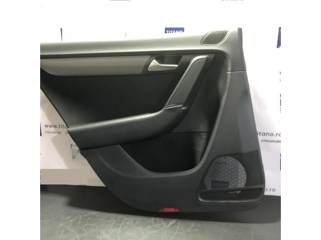 bontott VW PASSAT B7 Bal hátsó Ajtó Kárpit