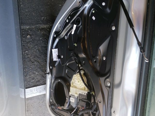 bontott VW PASSAT B7 Bal hátsó Ajtó (Részeivel)