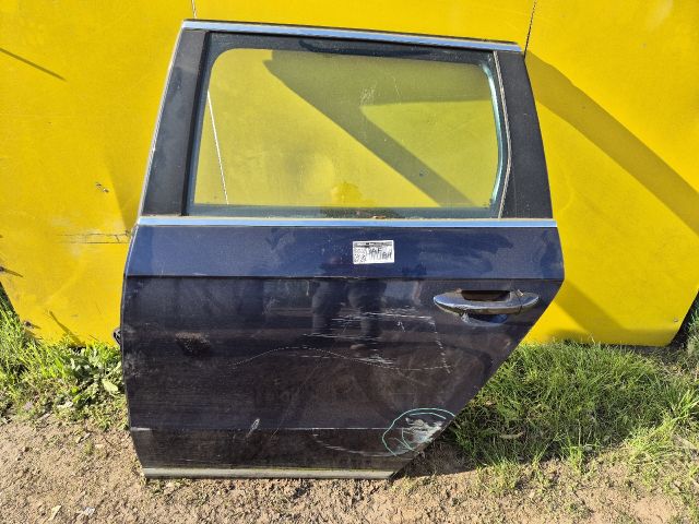 bontott VW PASSAT B7 Bal hátsó Ajtó (Üres lemez)