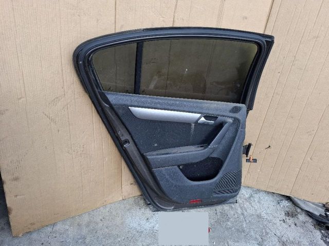 bontott VW PASSAT B7 Bal hátsó Ajtó (Üres lemez)