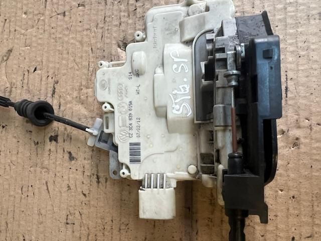 bontott VW PASSAT B7 Bal hátsó Ajtózár