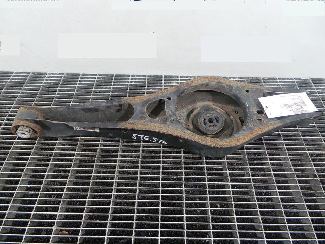 bontott VW PASSAT B7 Bal hátsó Alsó Lengőkar