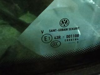 bontott VW PASSAT B7 Bal hátsó Fixüveg (Ajtóban)